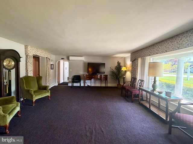 8323 MAPLE AVE, Pennsauken, NJ 08109