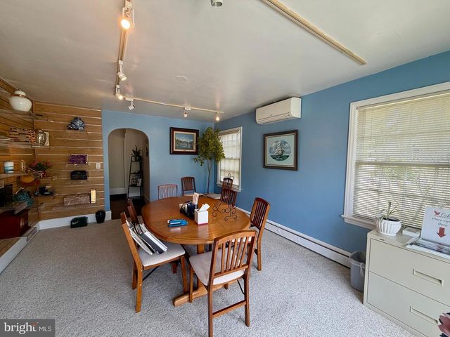 8323 MAPLE AVE, Pennsauken, NJ 08109