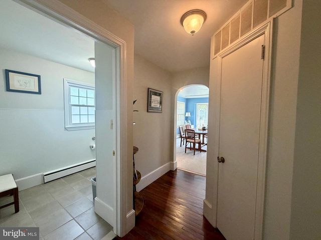 8323 MAPLE AVE, Pennsauken, NJ 08109