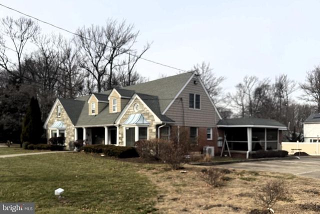 8323 MAPLE AVE, Pennsauken, NJ 08109