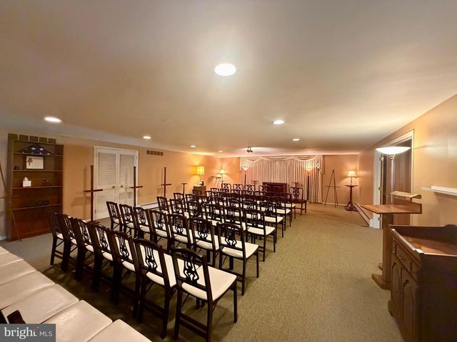 8323 MAPLE AVE, Pennsauken, NJ 08109