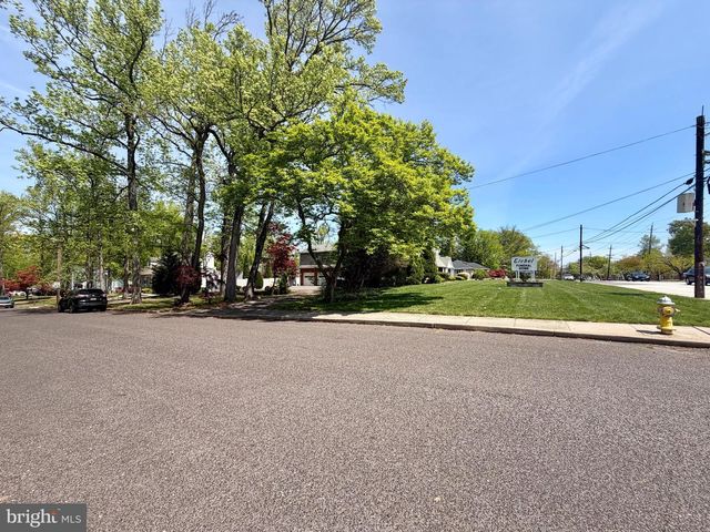 8323 MAPLE AVE, Pennsauken, NJ 08109