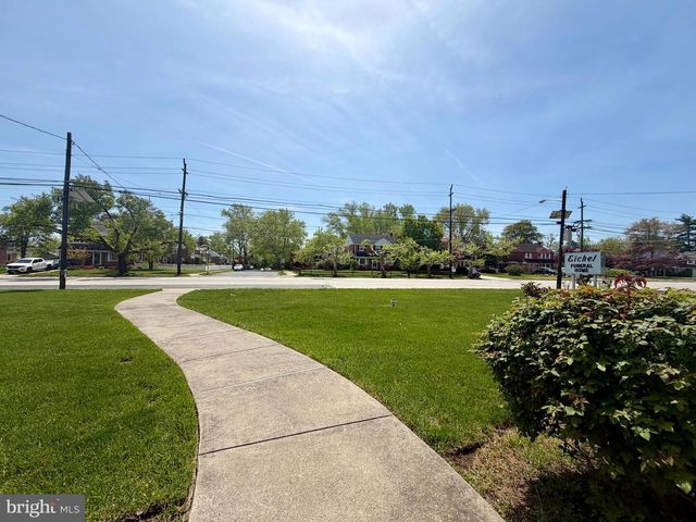8323 MAPLE AVE, Pennsauken, NJ 08109