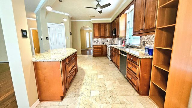 3121 English Oaks Boulevard, Pearland, TX 77584