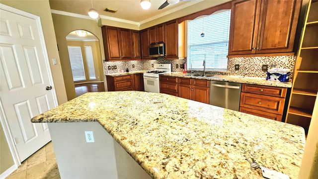 3121 English Oaks Boulevard, Pearland, TX 77584