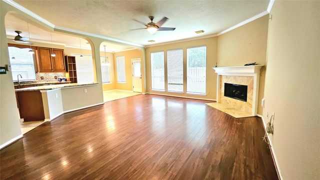 3121 English Oaks Boulevard, Pearland, TX 77584