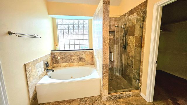 3121 English Oaks Boulevard, Pearland, TX 77584