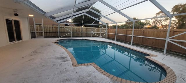 524 Indigo Avenue, Wellington, FL 33414