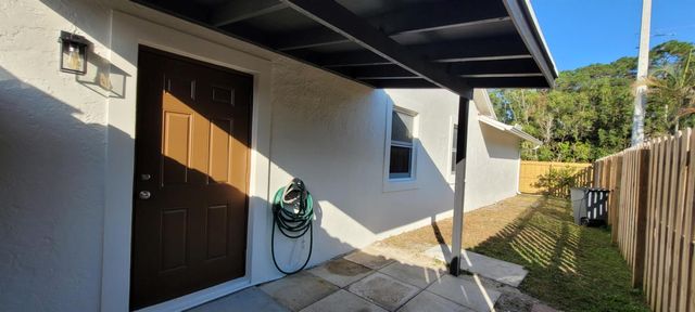 524 Indigo Avenue, Wellington, FL 33414