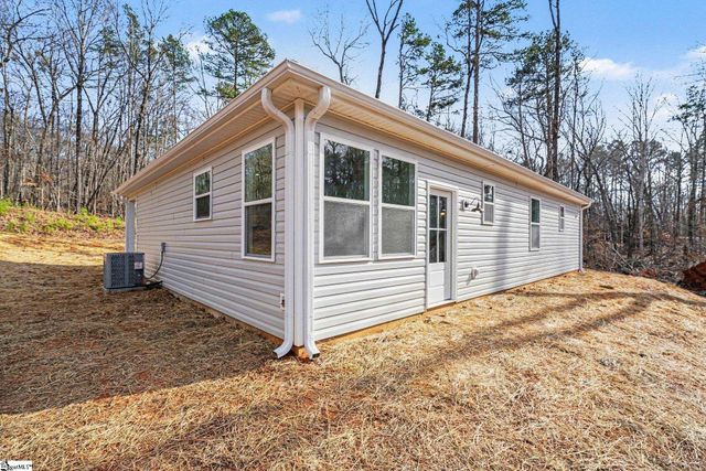 152 Quail Hollow Circle, Westminster, SC 29693