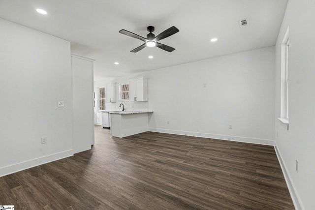 152 Quail Hollow Circle, Westminster, SC 29693