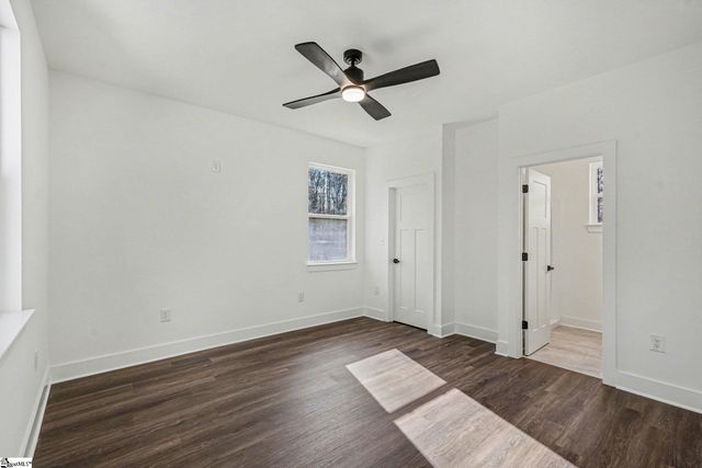 152 Quail Hollow Circle, Westminster, SC 29693