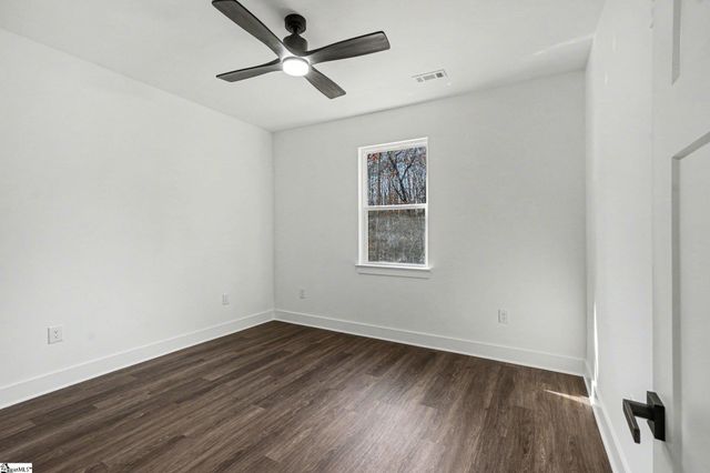 152 Quail Hollow Circle, Westminster, SC 29693
