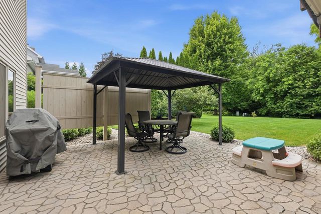 738 Weald Bridge Road, Cottage Grove, WI 53527