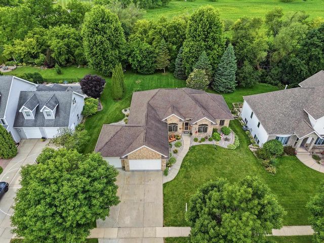 738 Weald Bridge Road, Cottage Grove, WI 53527