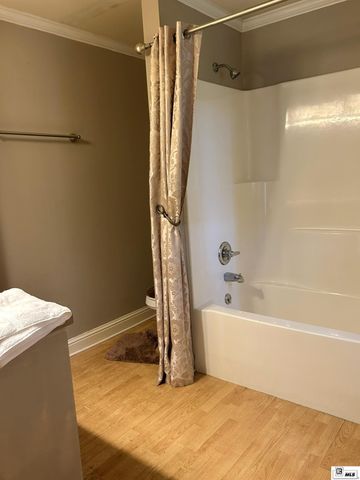 915 NEW CHAPEL HILL ROAD, Calhoun, LA 71225