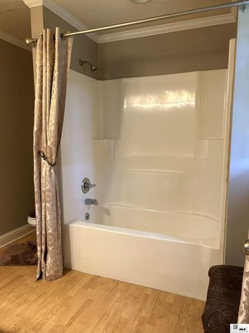915 NEW CHAPEL HILL ROAD, Calhoun, LA 71225