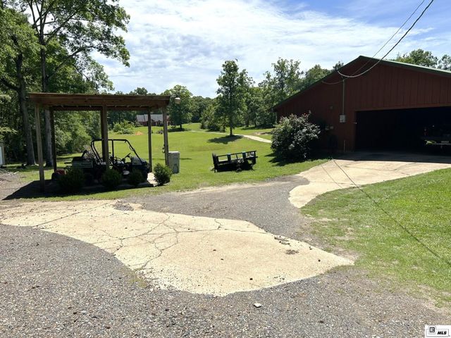 915 NEW CHAPEL HILL ROAD, Calhoun, LA 71225