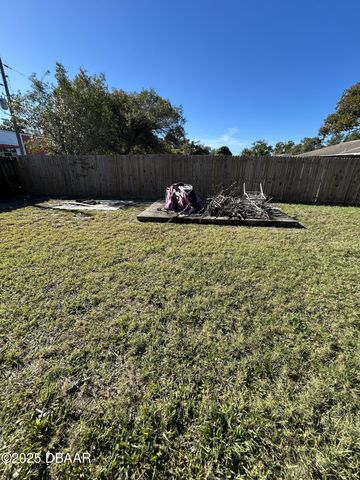 1282 Abagail Drive, Deltona, FL 32725