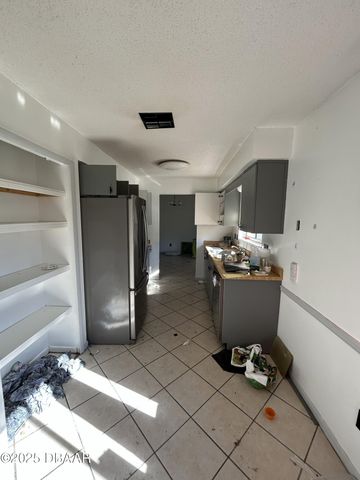 1282 Abagail Drive, Deltona, FL 32725