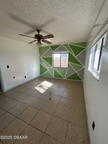 1282 Abagail Drive, Deltona, FL 32725