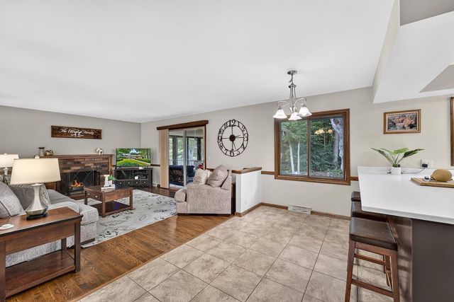 3420 Taurus DRIVE, Racine, WI 53406