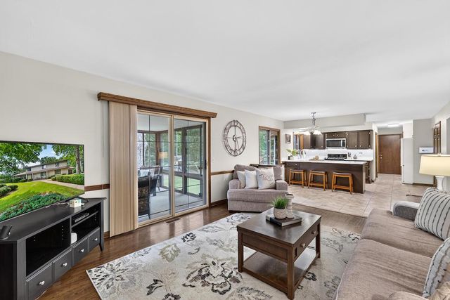 3420 Taurus DRIVE, Racine, WI 53406