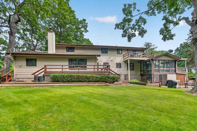 3420 Taurus DRIVE, Racine, WI 53406