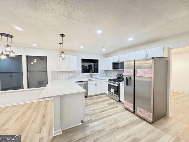 1486 Kelleys Close, Stone Mountain, GA 30088