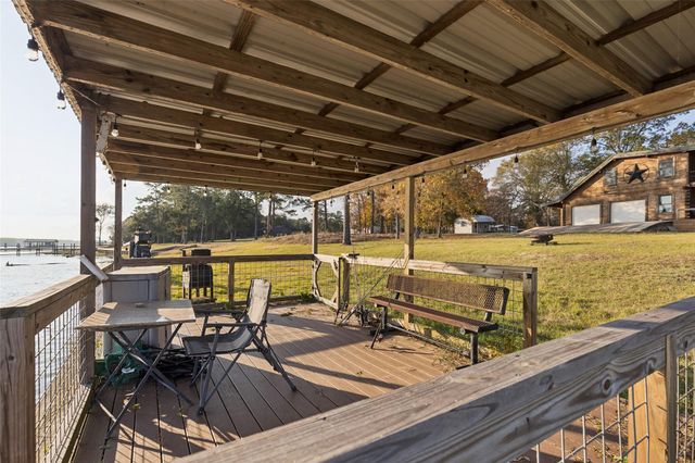 384 Lonesome Dove Trail, Trinity, TX 75862