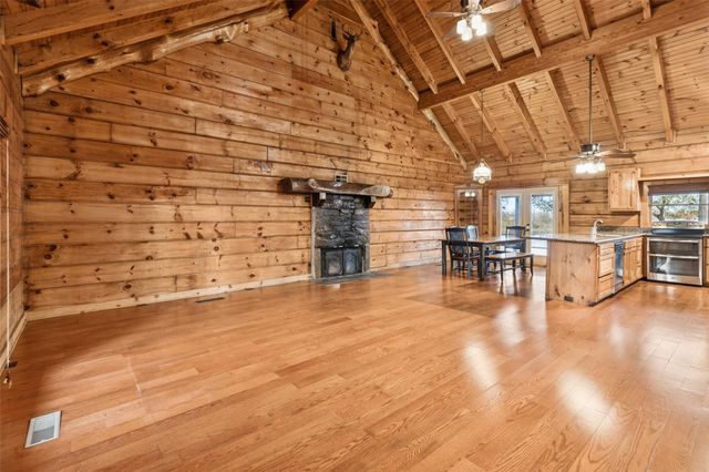 384 Lonesome Dove Trail, Trinity, TX 75862