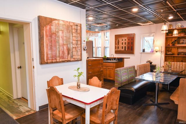 533 W Washington Boulevard, Fort Wayne, IN 46802