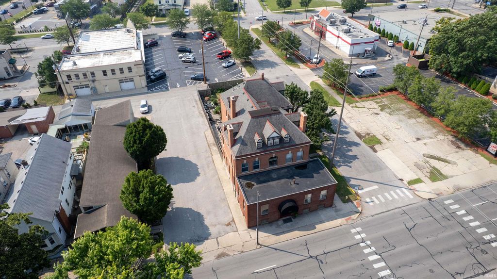 533 W Washington Boulevard, Fort Wayne, IN 46802