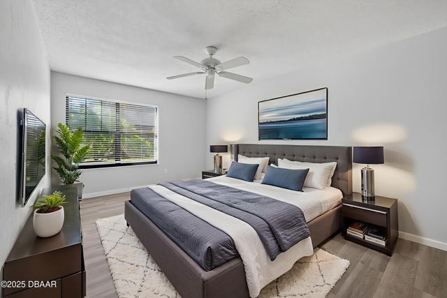 256 Palm Sparrow Court, Daytona Beach, FL 32119