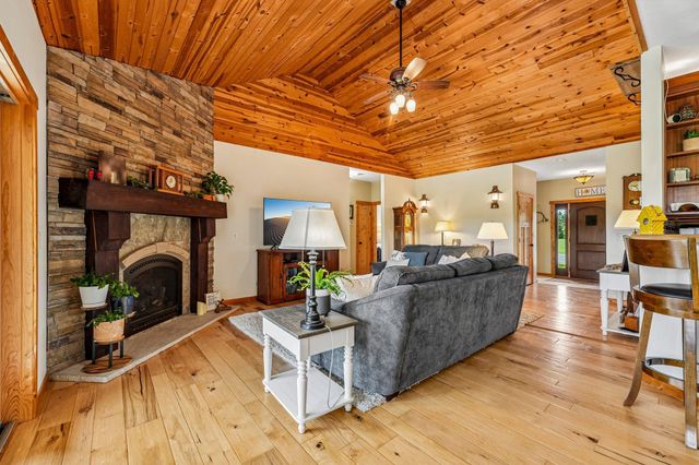 376 220th Street, Osceola, WI 54020