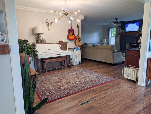 3168 Tracy Court, Springfield, MO 65807