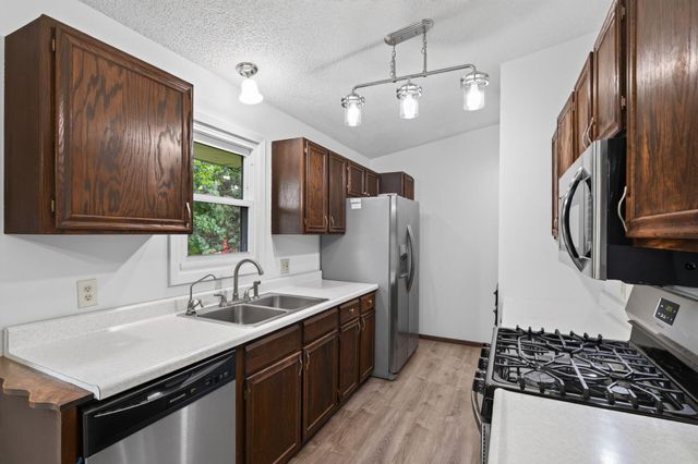 11601 Georgia Avenue N, Champlin, MN 55316