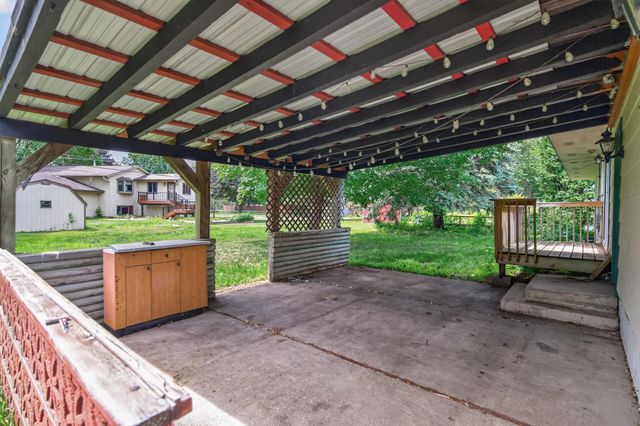11601 Georgia Avenue N, Champlin, MN 55316