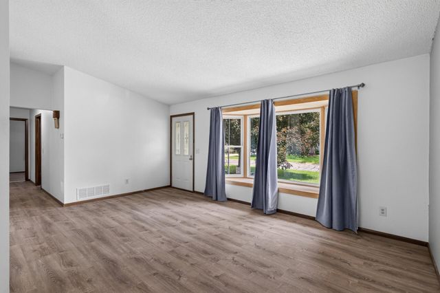 11601 Georgia Avenue N, Champlin, MN 55316