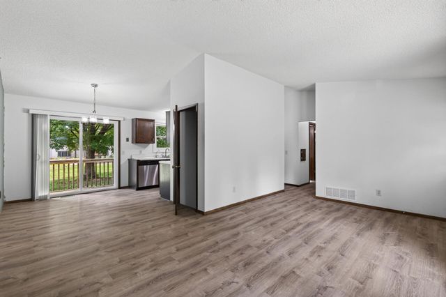 11601 Georgia Avenue N, Champlin, MN 55316
