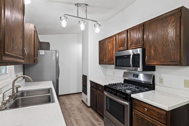 11601 Georgia Avenue N, Champlin, MN 55316