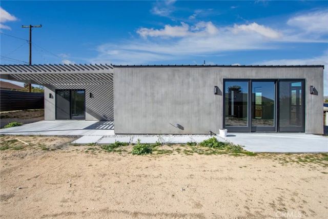 61523 Capilla Drive, Joshua Tree, CA 92252