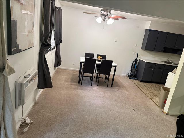 10 Oakwood Terrace 65, New Windsor, NY 12553