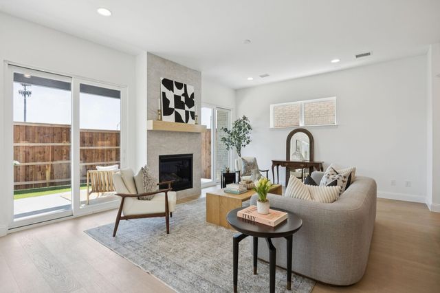 9348 Charlie Lane, Dallas, TX 75238