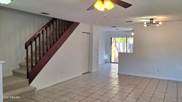 196 W Sandalwood Court, Daytona Beach, FL 32119