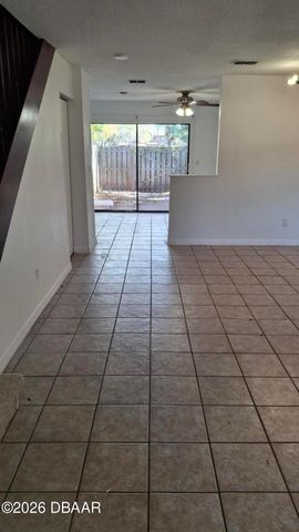 196 W Sandalwood Court, Daytona Beach, FL 32119