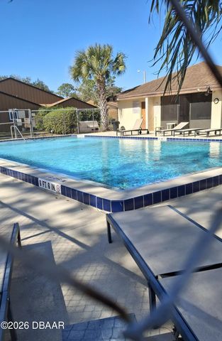 196 W Sandalwood Court, Daytona Beach, FL 32119