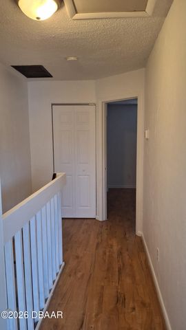 196 W Sandalwood Court, Daytona Beach, FL 32119