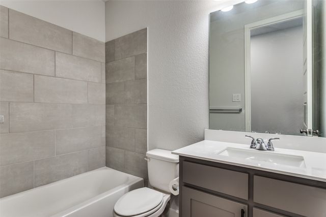 2121 Eastus Lane, Fort Worth, TX 76008