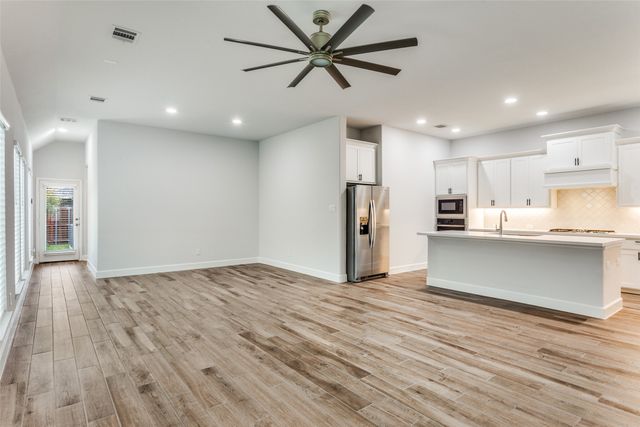 2121 Eastus Lane, Fort Worth, TX 76008